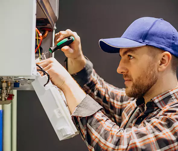 Expert Plumber for Tankless Water Heater Maintenance in Richardson, TX: Schedule Professional Maintenance Services with Us